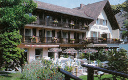 4*S Gartenhotel Heusser, Bad Dürkheim 1