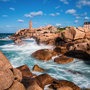 der bekannte Leuchtturm Phare de Mean Ruz in Ploumanach in der Bretagne