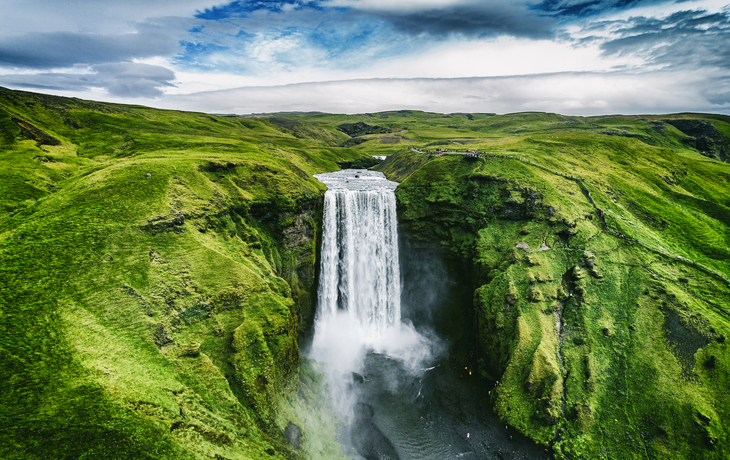 Skógafoss-Wasserfall auf Island